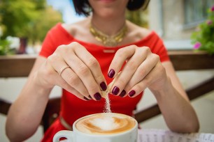 Artificial sweeteners are low on calories, high on things that kill you