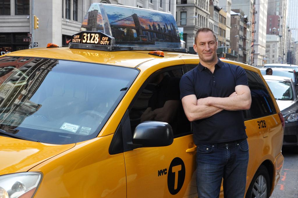 Ben Bailey and the specially outfitted "Cash Cab." 