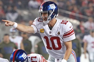 Eli Manning led a vintage fourth-quarter New York Giants comeback Monday night versus the San Francisco 49ers.