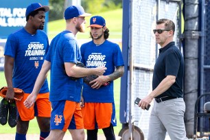 Brodie Van Wagenen mingles with Mets players
