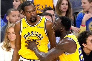 Kevin Durant (left) and Draymond Green