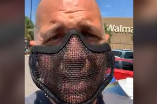 Mesh-mask man goes to Walmart to protest Florida face mask law