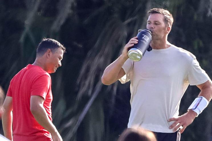 Tom Brady leads a Buccaneers workout today