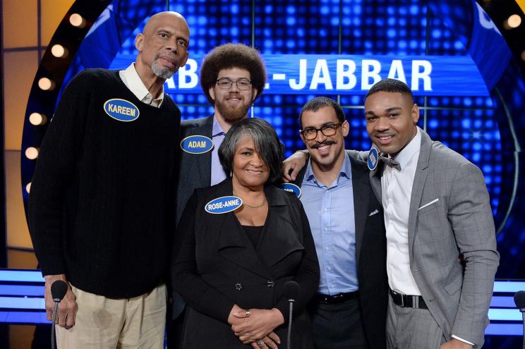 Kareem Abdul-Jabbar and his son Adam appear with family on Celebrity Family Feud in 2017