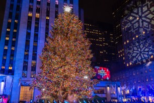 rockefeller center christmas tree coronavirus