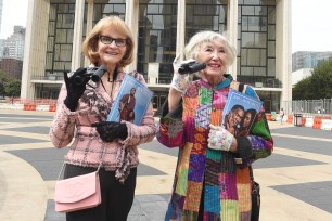 Opera fans Carolyn Starry (left) and her friend Marion Chalat.