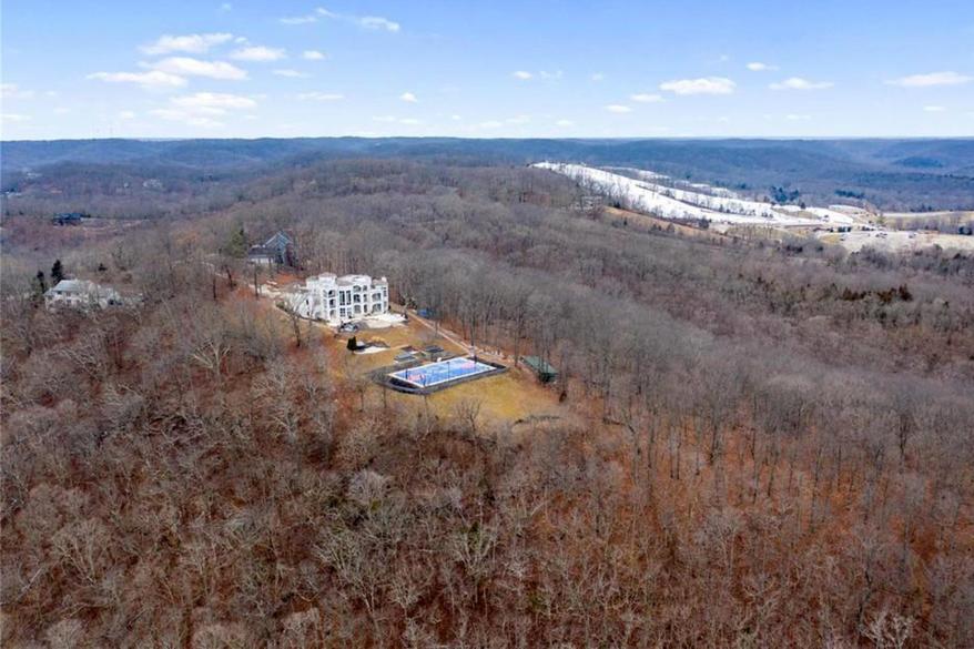 The property is completely isolated and sits on 12 acres of land.