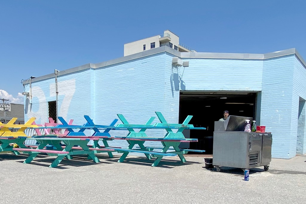 Concession stand on the boardwalk at Beach 97th Street.