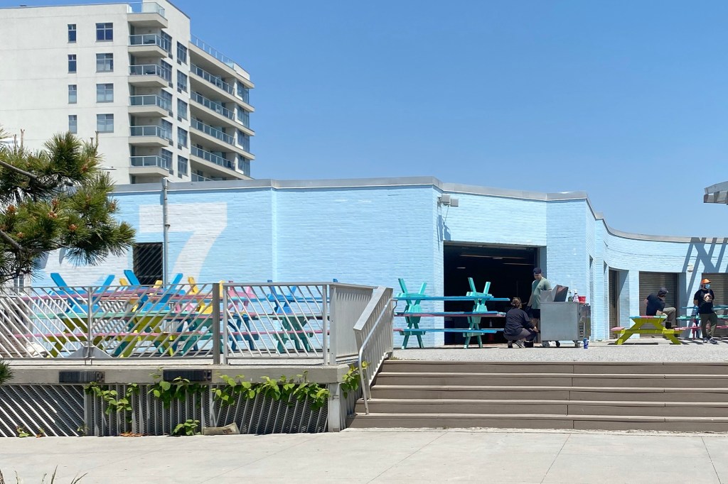 Food court on the boardwalk at Beach 97th Street.