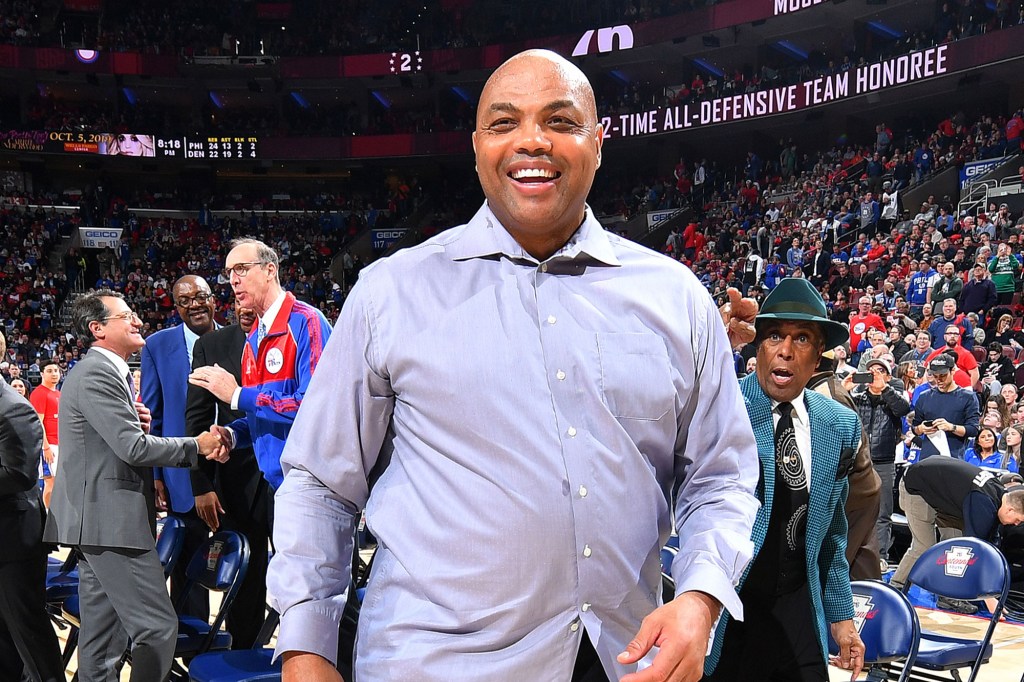 NBA legend Charles Barkley attends Moses Malone's jersey retirement ceremony 