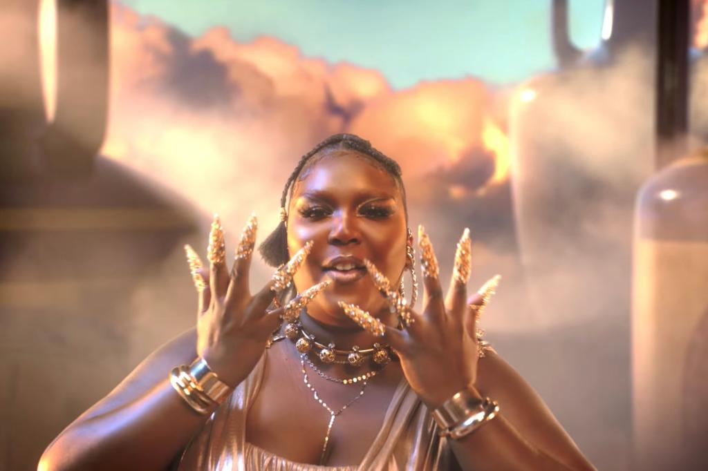 Lizzo clapped back at fat-shamers during her scintillating verses.