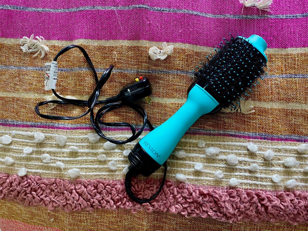 Revlon One-Step Hair Dryer And Volumizer Hot Air Brush