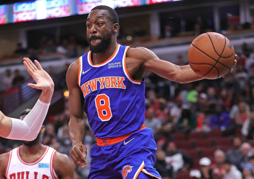 Kemba Walker, who scored a team-high 21 points, looks to make a pass during the Knicks' 104-103 win over the Bulls.