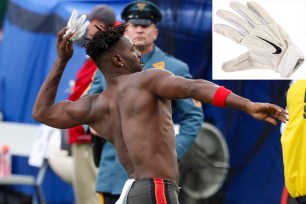 Antonio Brown glove auction