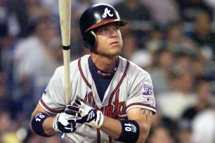 Braves #10 Chipper Jones hits a solo HR in the 3rd inning.