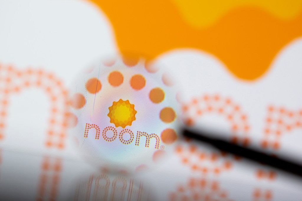 Noom logo