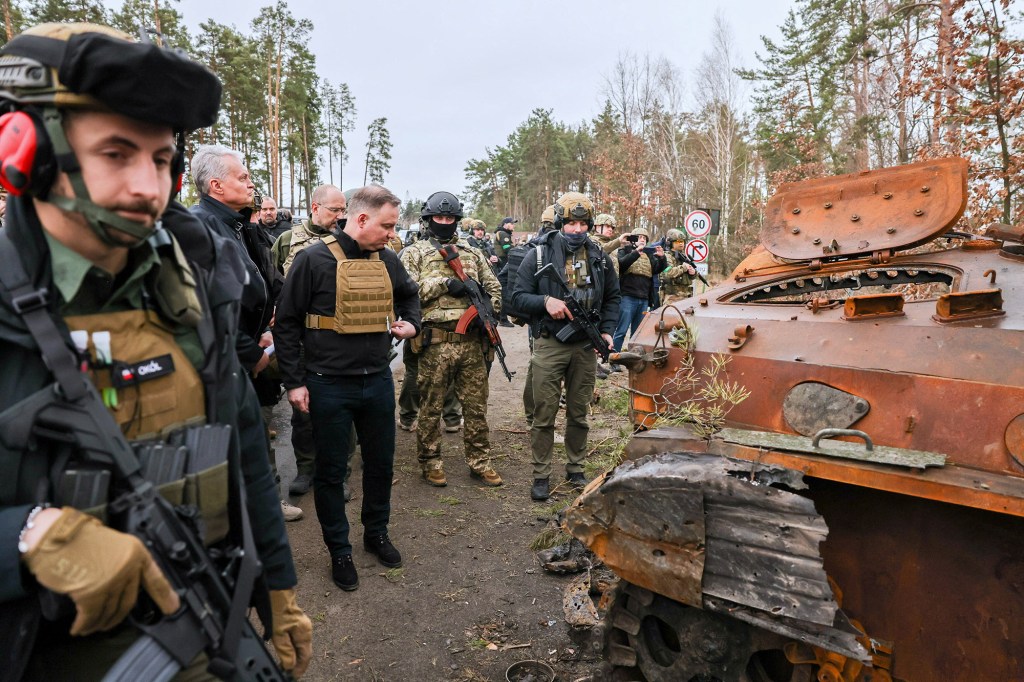 Duda and Lithuanian President Gitanas Nauseda on a tour of a village outside of Kyiv.