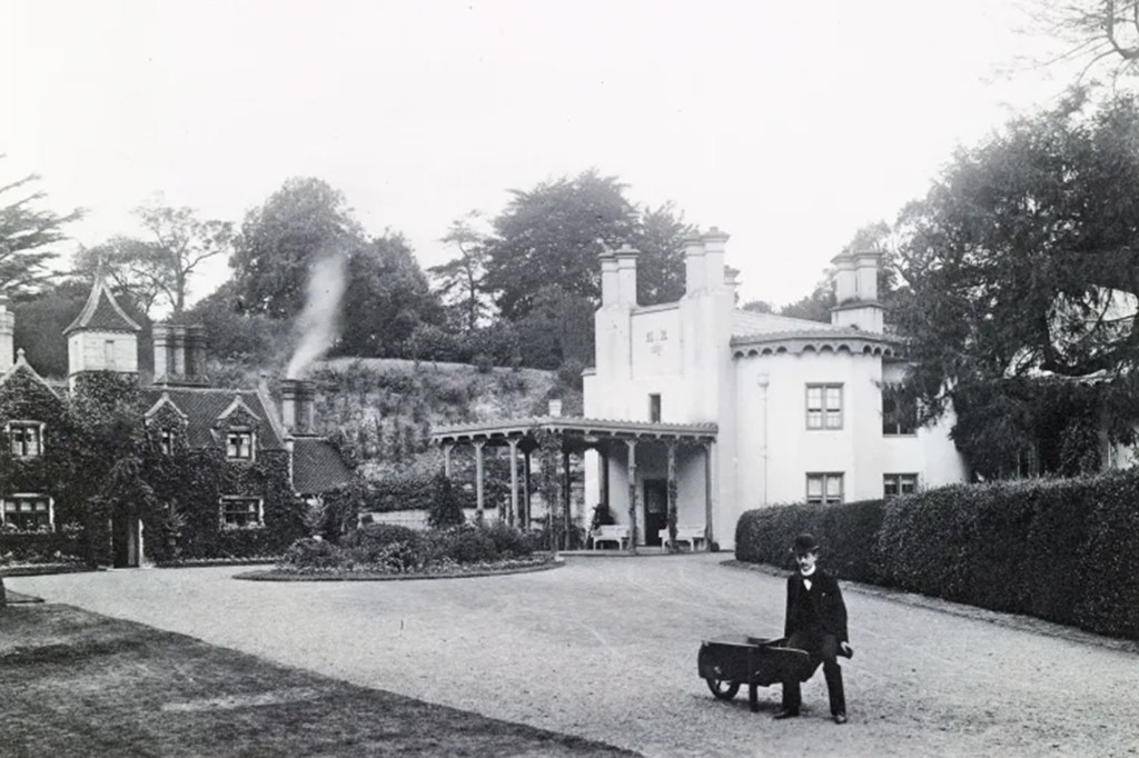 Adelaide Cottage was originally built for Queen Adelaide, the wife of King William IV, in 1831.