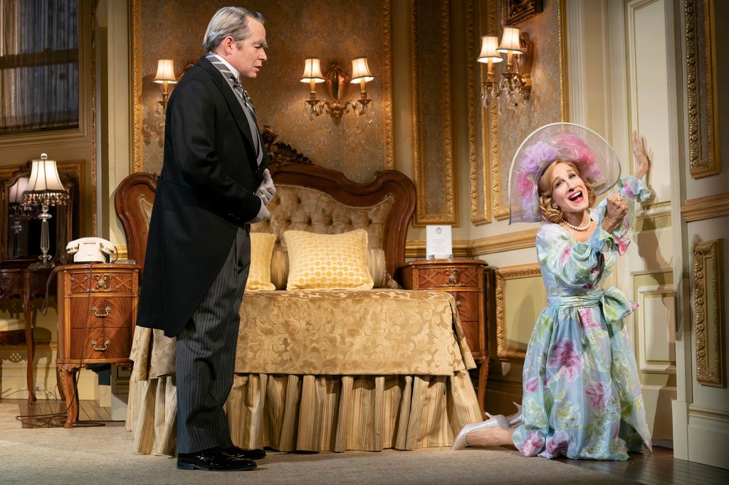 Matthew Broderick and Sarah Jessica Parker on stage in "Plaza Suite."