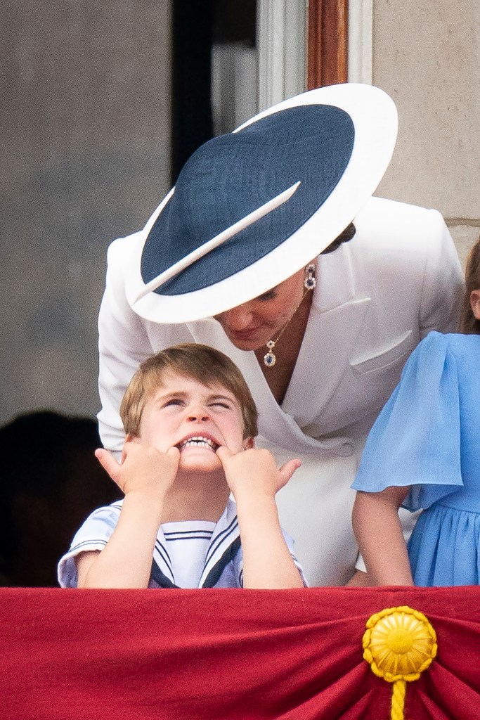 Prince Louis makes a face