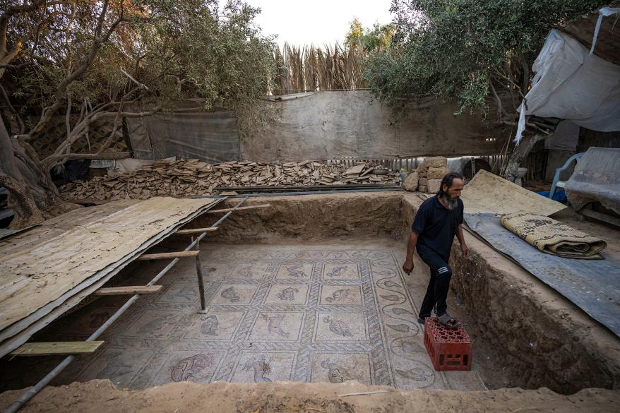 Palestinian farmer Byzantine mosaic