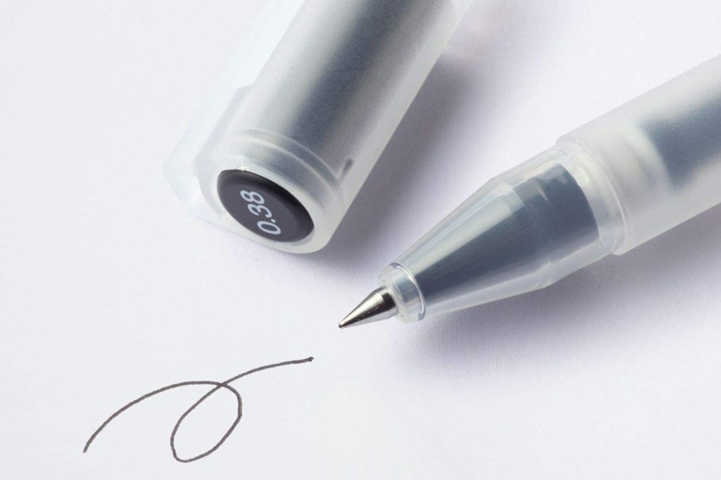 MUJI 0.38mm Black Smooth Gel Ink Ballpoint Cap Pens