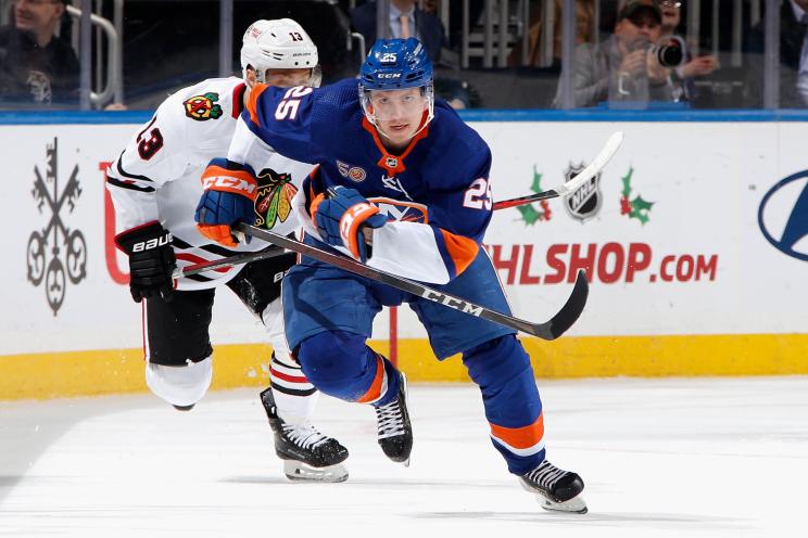 Sebastian Aho of the New York Islanders skates against the Chicago Blackhawks
