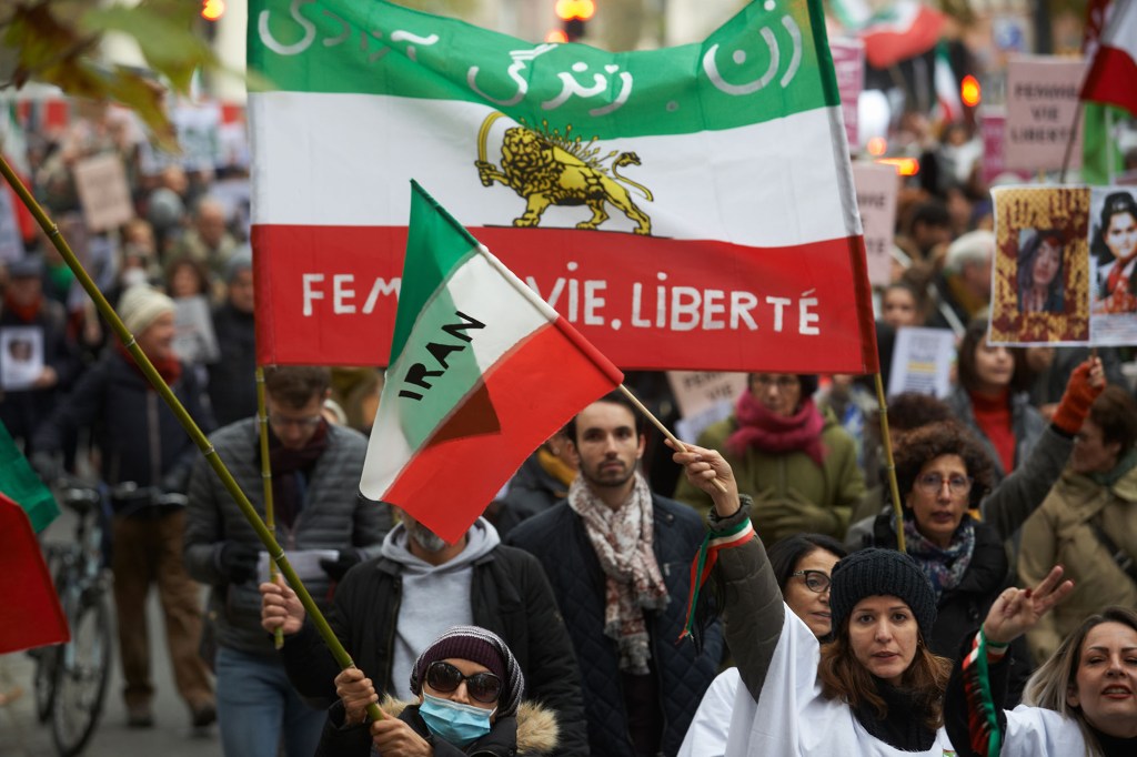 Iranians of Toulouse, France organized a protest in solidarity with women and protesters in Iran.