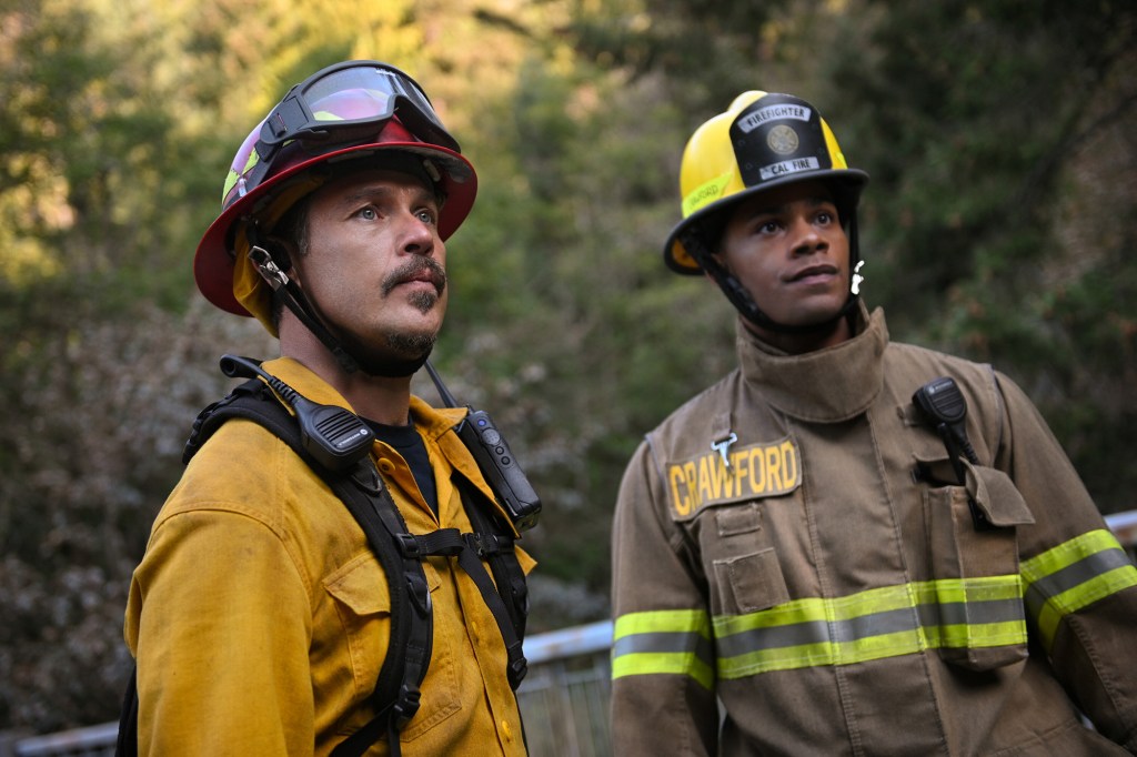 Kevin Alejandro and "Fire Country" co-star Jordan Calloway in a scene from Friday night's episode. 