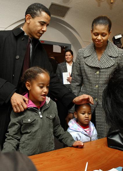 Barack and Michelle Obama and family