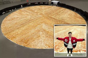 14,000-square-foot pizza