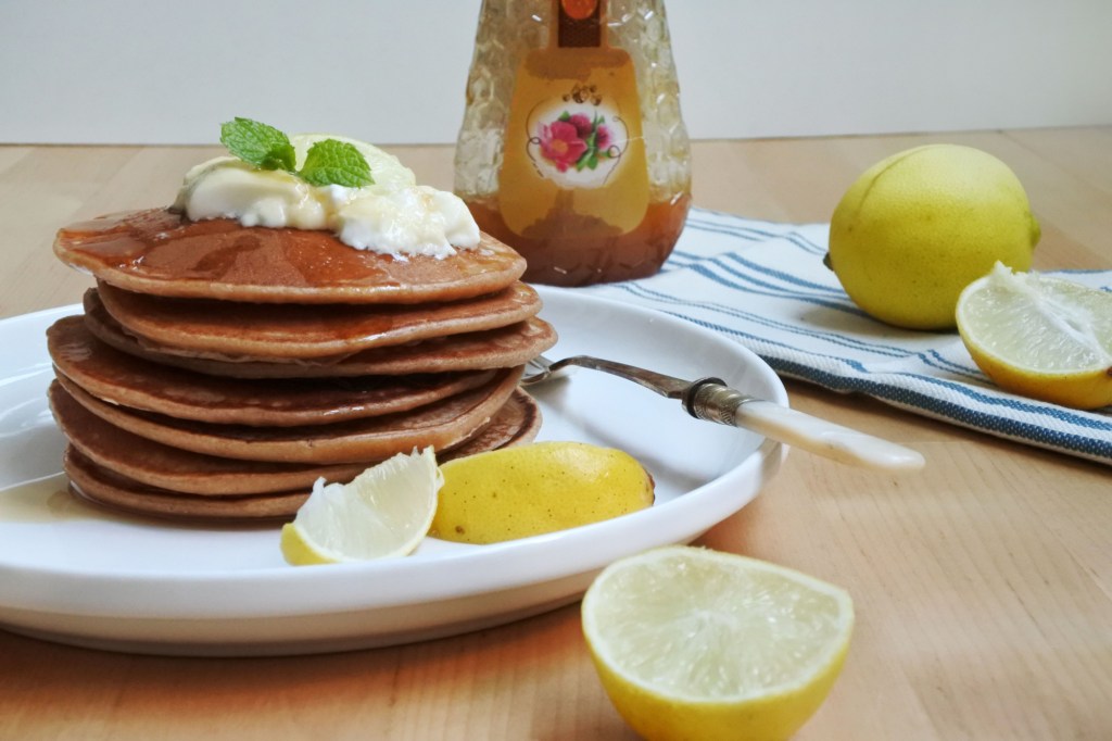 Lemon ricotta pancakes (1)