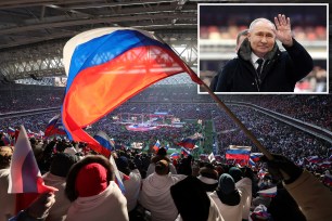 Background actors were reportedly hired for $7 each to attend Vladimir Putin's patriotic rally in Moscow honoring troops fighting in Ukraine.