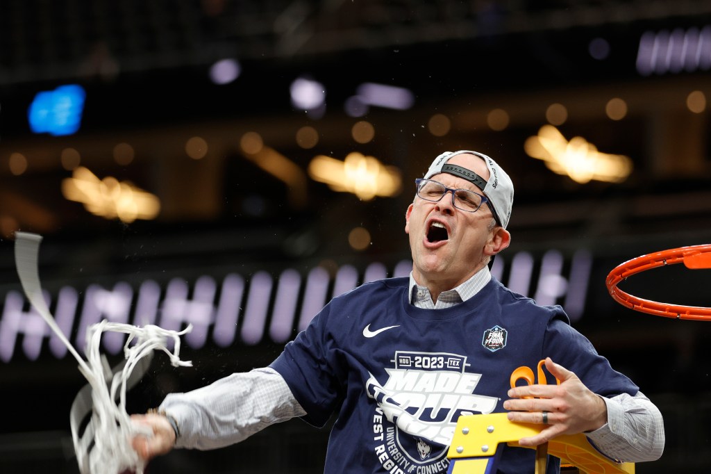 Head coach Dan Hurley