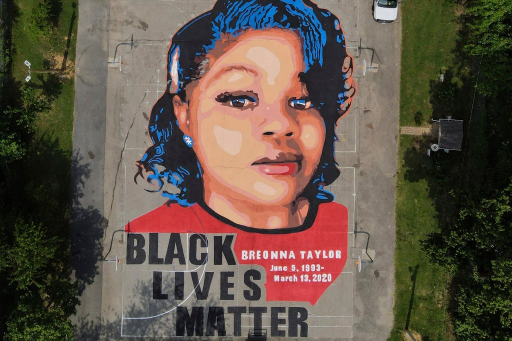 Breonna Taylor, Black Lives Matter mural