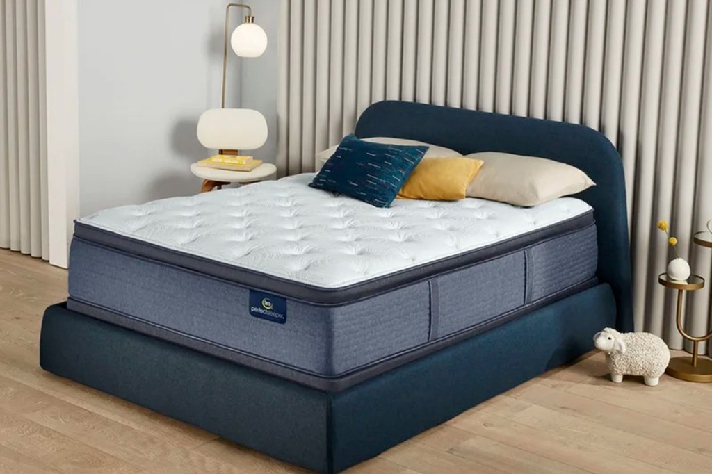 Serta Perfect Sleeper Cobalt Coast Plush Pillow Top 15" Innerspring Mattress
