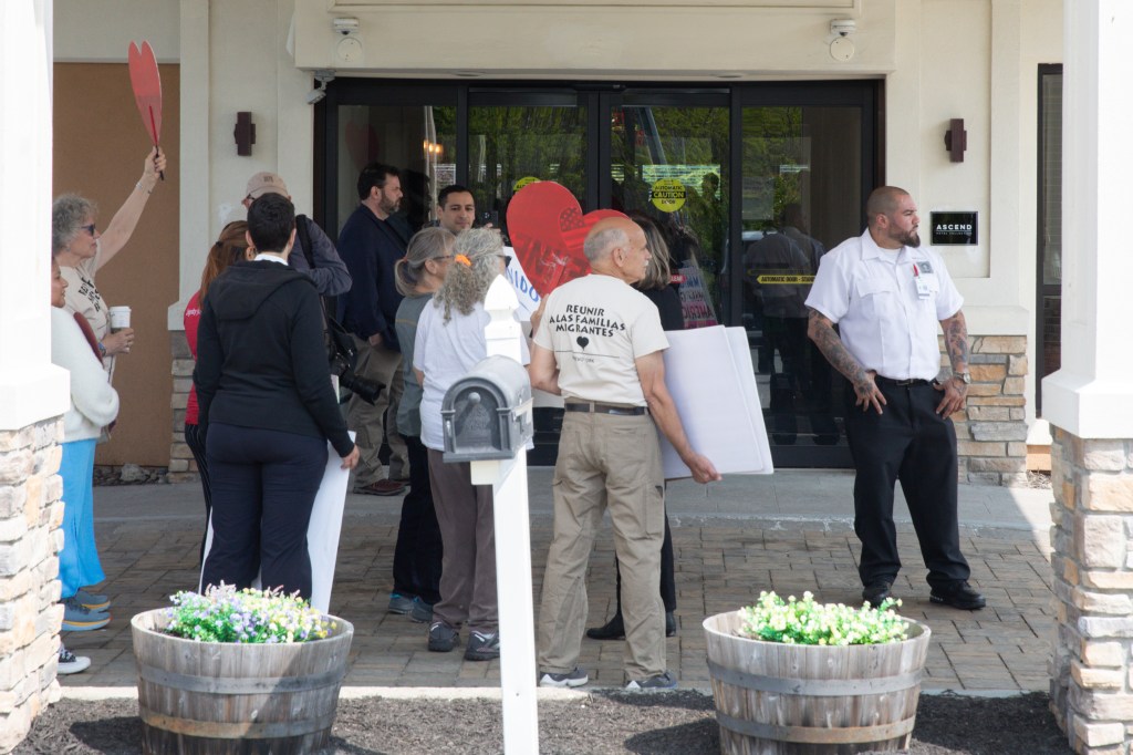 Migrants arrive from NYC  to The Crossroads Hotel in Newburgh.