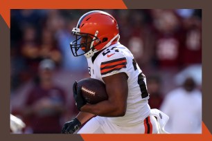 Browns running back Nick Chubb rushes with the football.