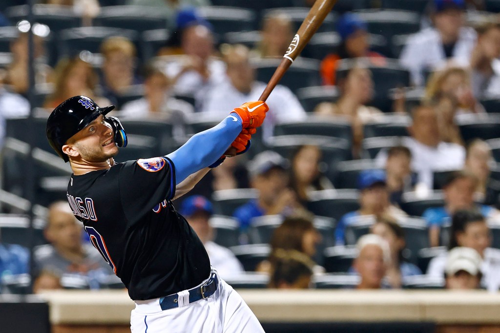 Pete Alonso hit two home runs against the Nationals on Friday night.