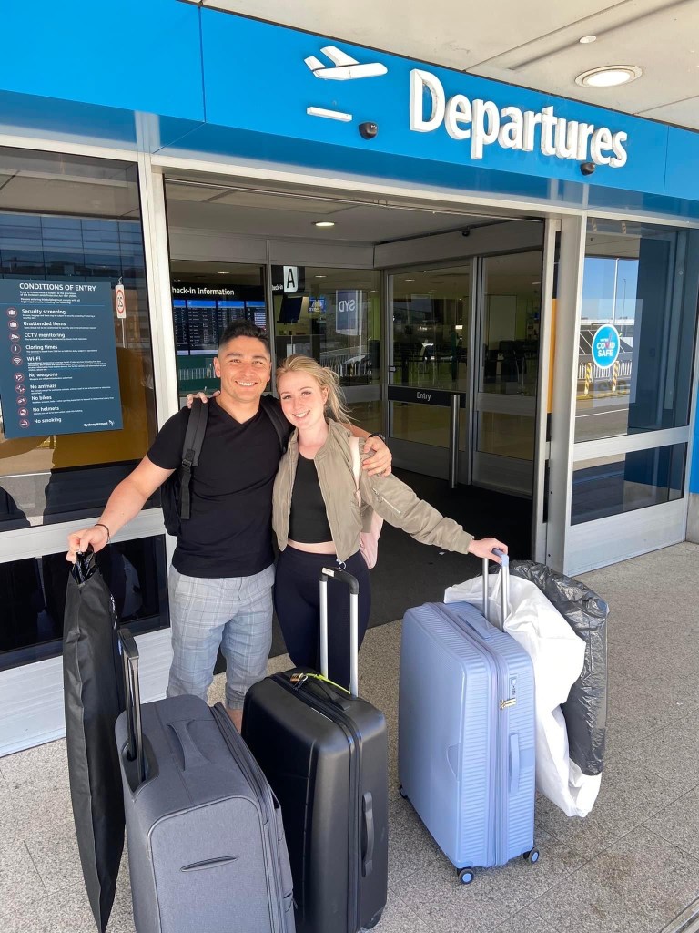 Heraldo and Indi at the airport.