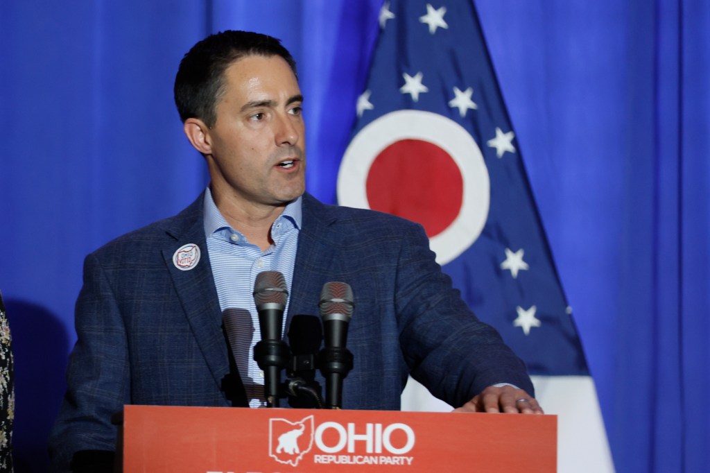 LaRose told supporters on a conference call that he was going to run for the Republican nomination while "The Loophole" by comedy duo Garfunkel and Oates played in the background.