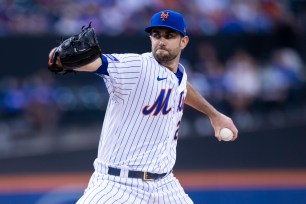 David Peterson delivers a pitch during the first inning of the Mets' 4-3 win over the Cubs.