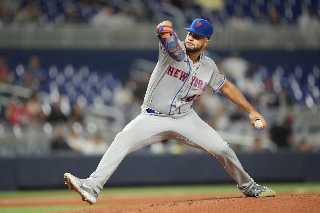 New York Mets starting pitcher Joey Lucchesi (47) pitches against the Miami Marlins in the first inning at loanDepot Park.