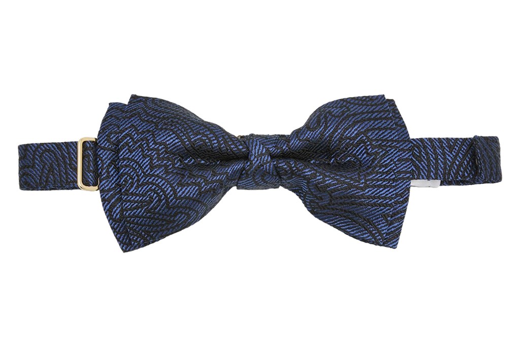 Navy blue paisley patterned men's bow tie.