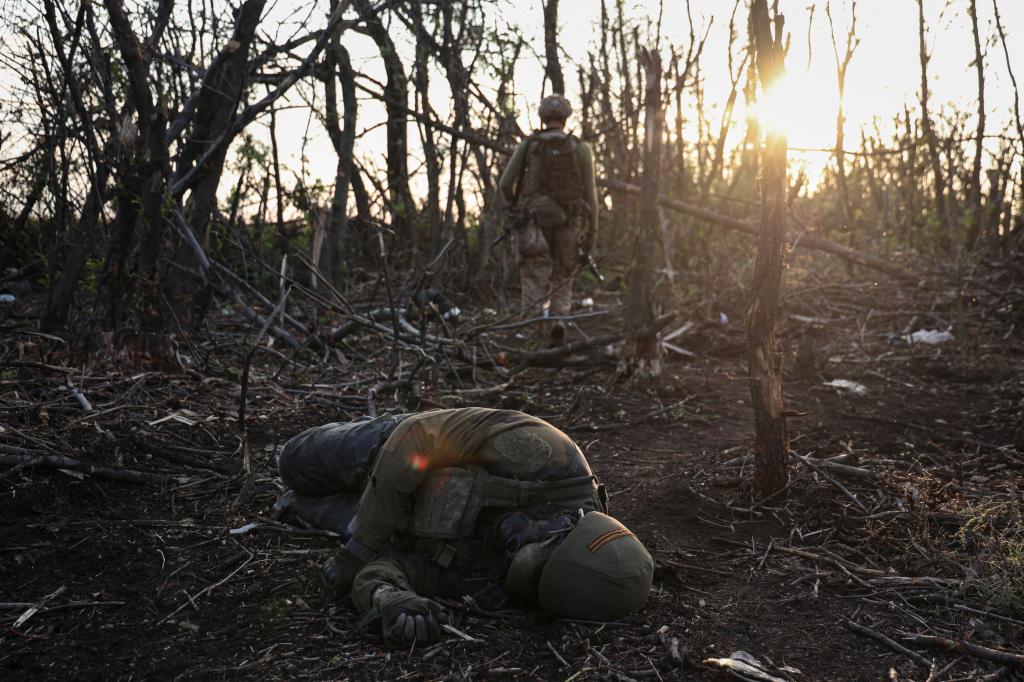 Russian troops who wish to desert are reportedly threatened with execution.