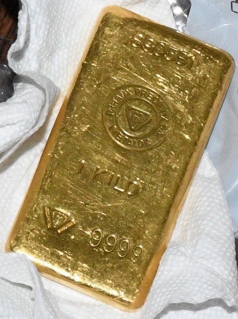 A gold bar.