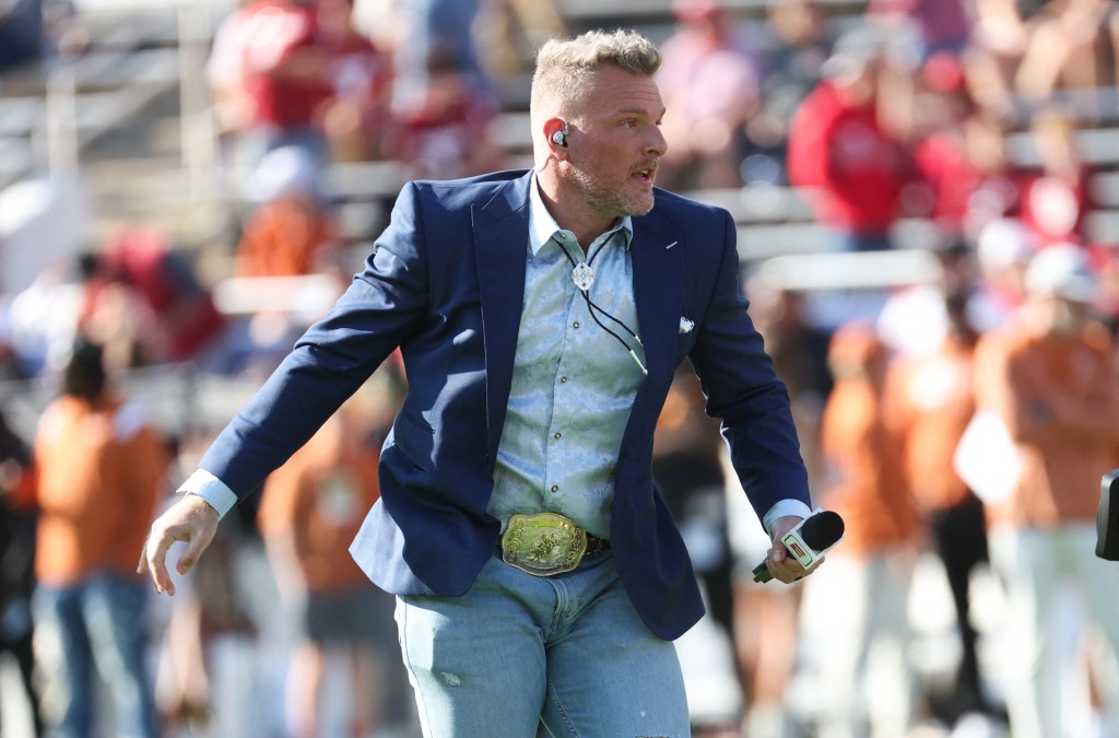 Pat McAfee on the field before the Texas-Oklahoma game on Oct. 7, 2023.