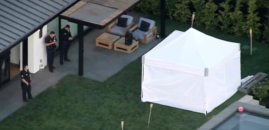  Aerial images showing the pool and hot tub of Friends actor Matthew Perry