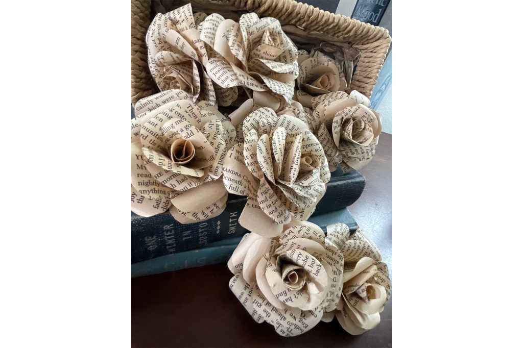 Book paper roses