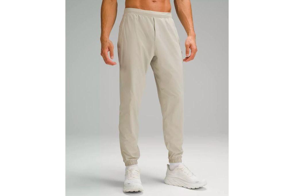 Best Men's Joggers" - a pair of pants worn by a man